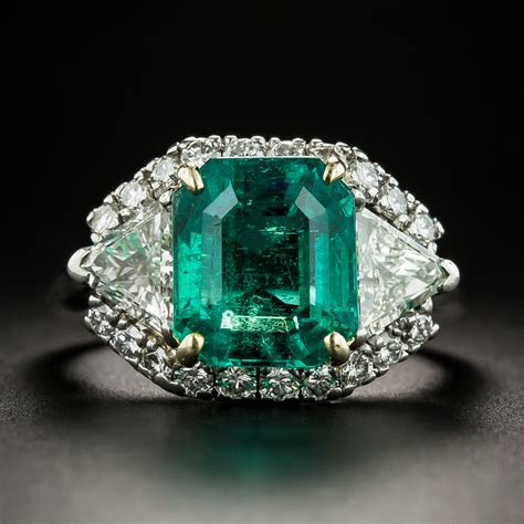 emerald ring cartier